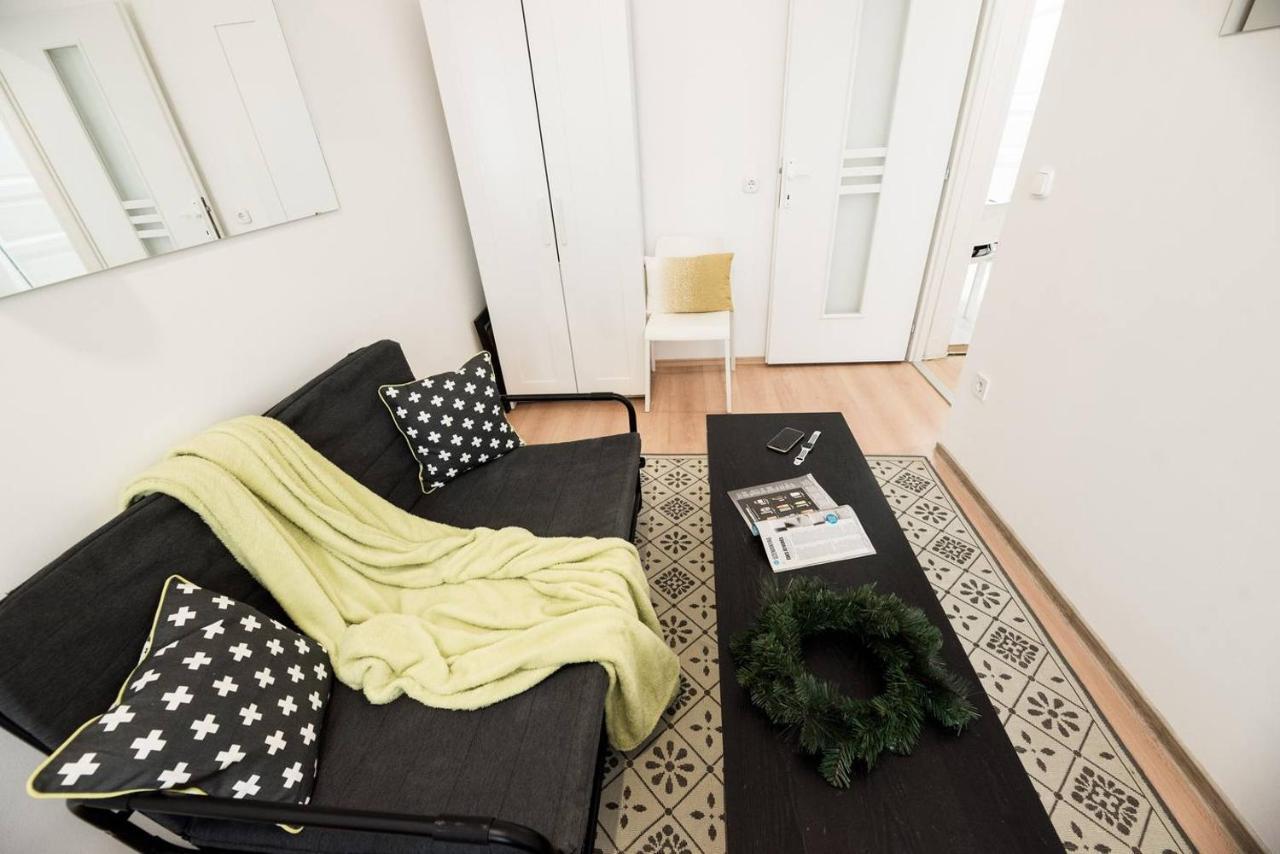 Cosy And Central Apartment With 4 Bedrooms And A/C Budapest Eksteriør bilde